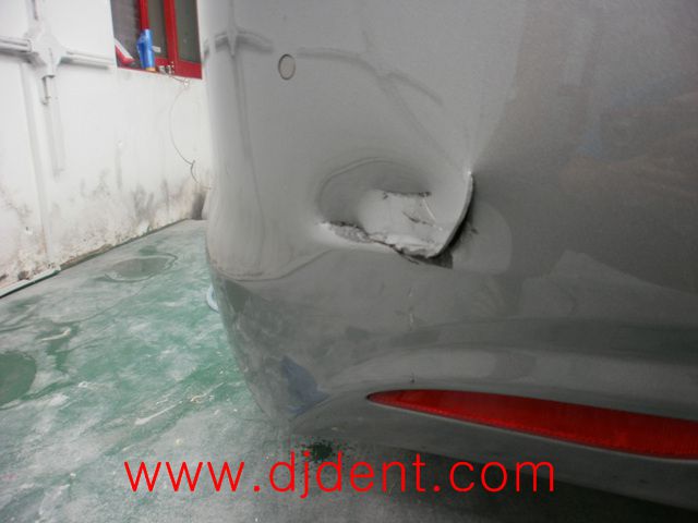 범퍼 외형복원입니다.