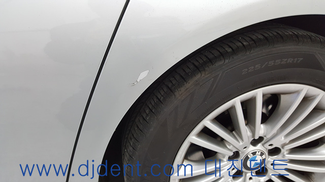 BMW 520d 휀더복원입니다.