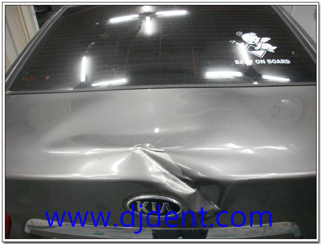 트렁크 외형복원입니다