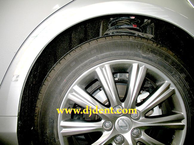 앞휀다 흠집제거입니다.